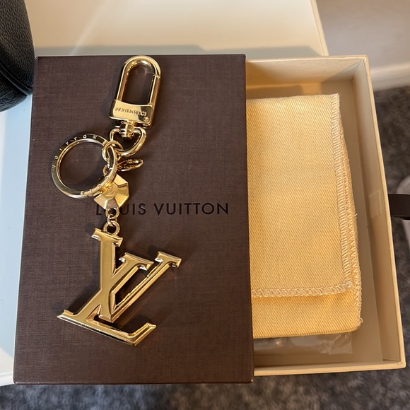 Louis Vuitton Accessories 0 Authentic Louis Vuitton Key Chain